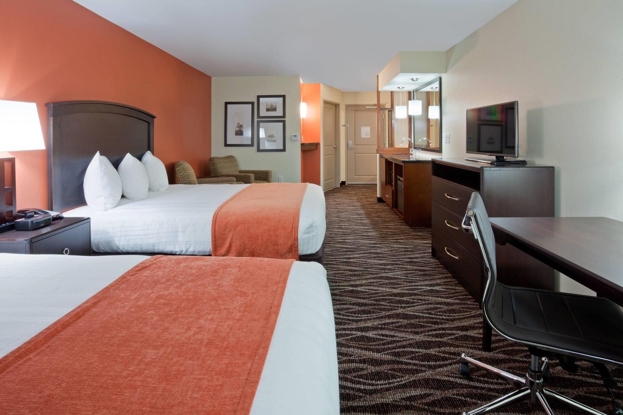 Americinn By Wyndham Waupun Екстериор снимка