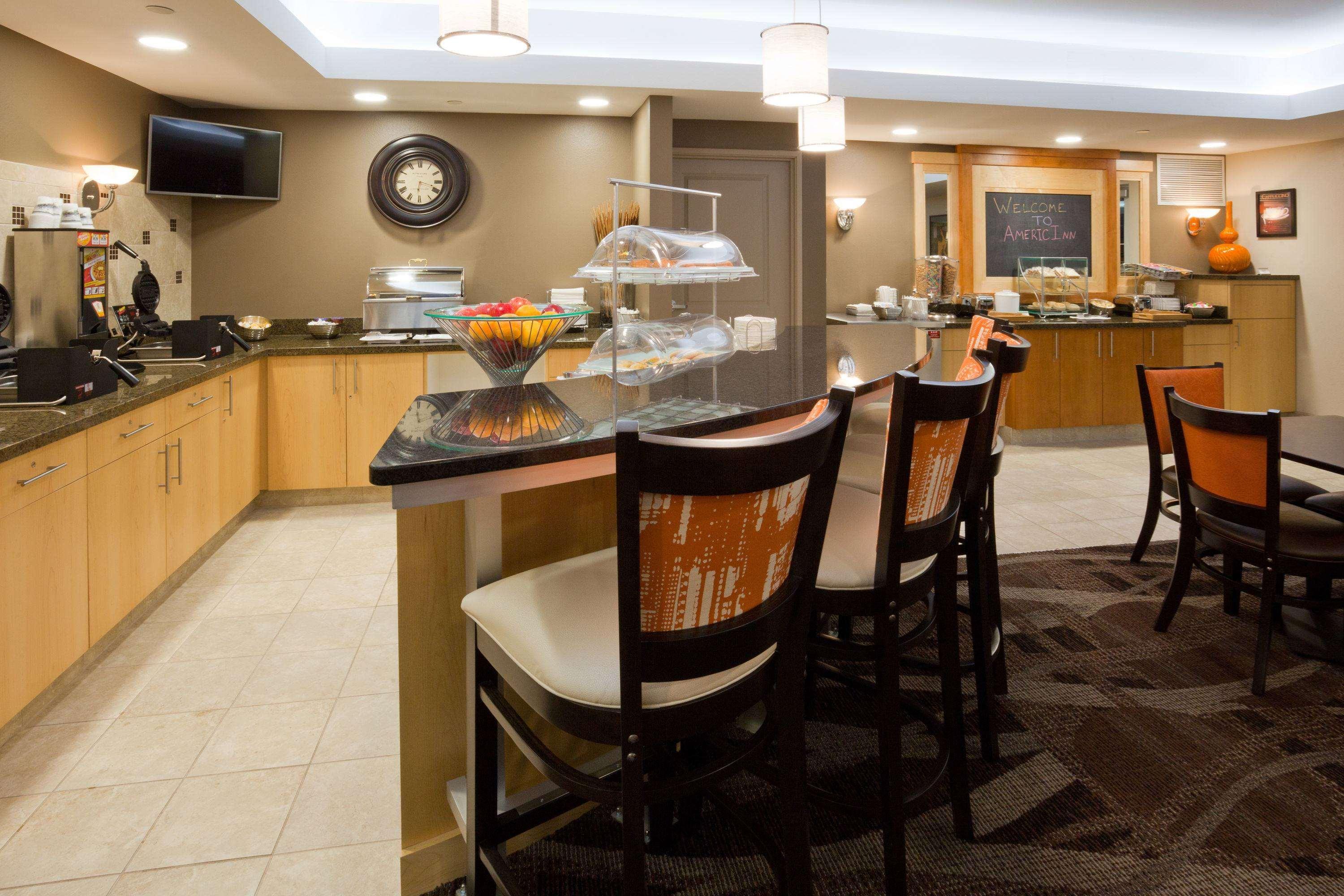 Americinn By Wyndham Waupun Екстериор снимка