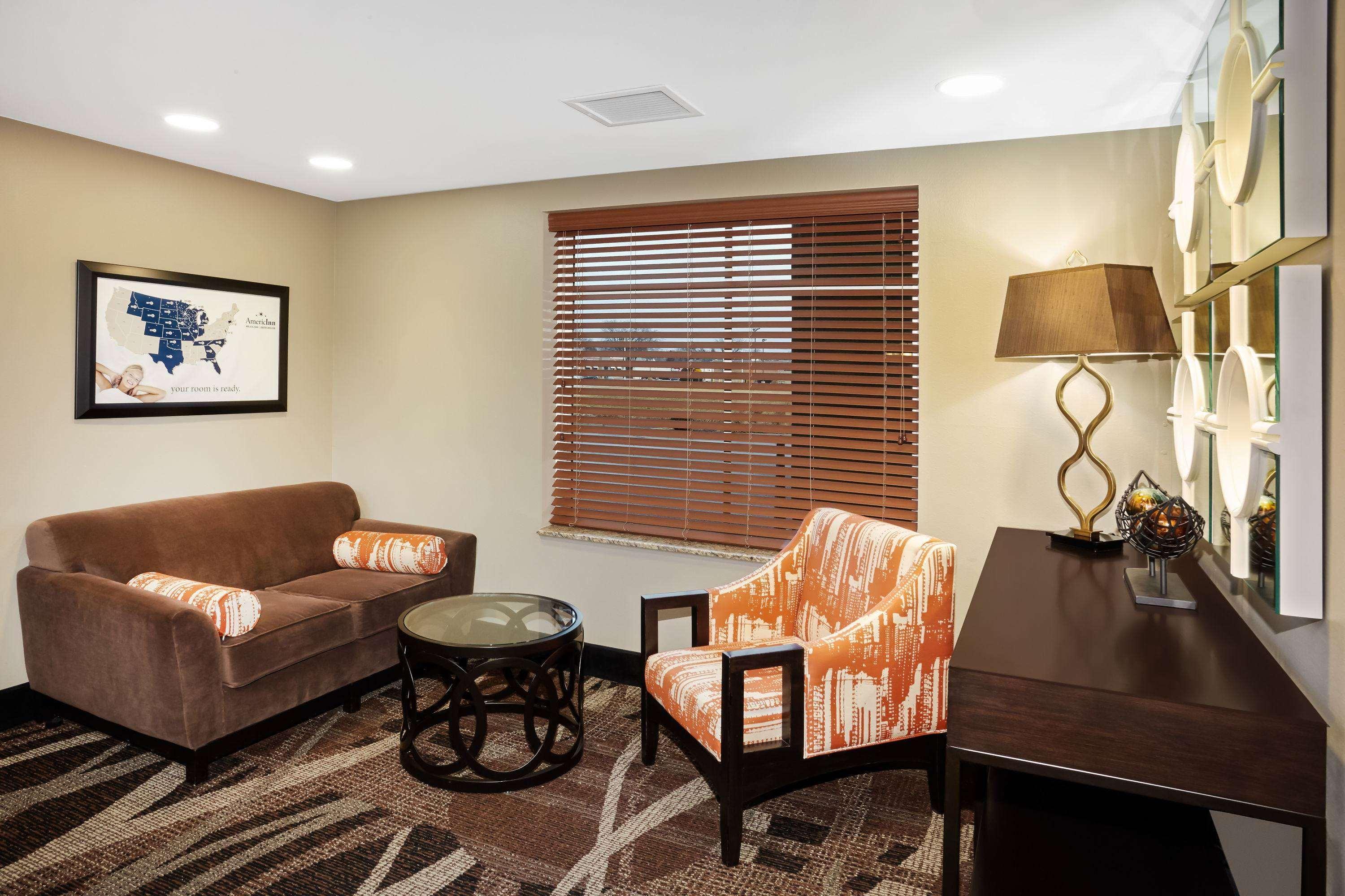 Americinn By Wyndham Waupun Екстериор снимка